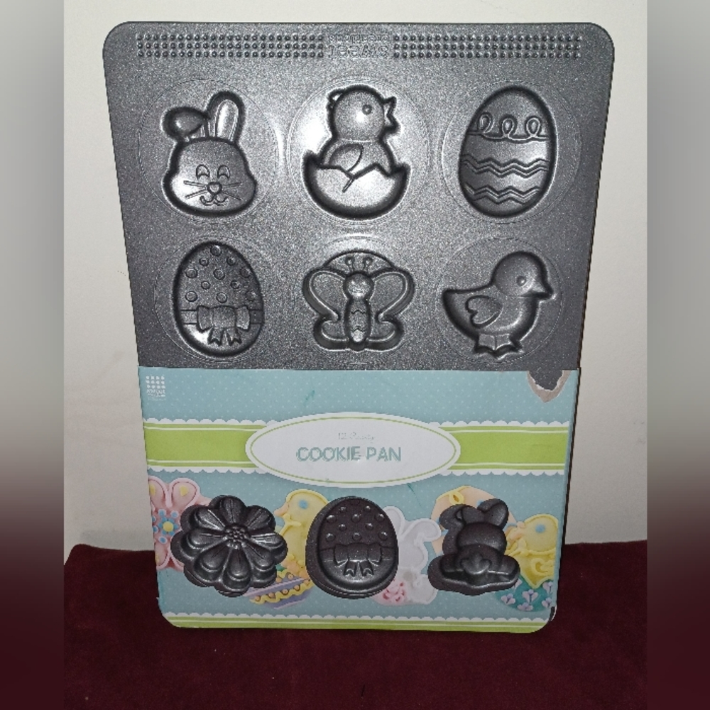 Easter (NWOT)12 cookie pan. (030523D)